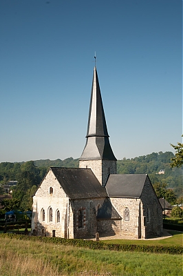 4Eglise_exterieur-2-M~0.jpg